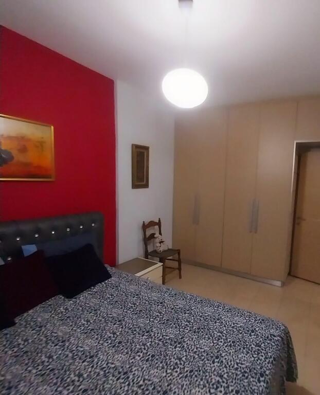 Jepet Apartament me qera