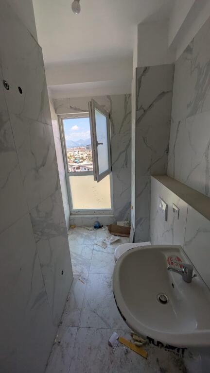 🚪Shitet Apartament 2+1 +2📍Rruga Dritan Hoxha Kompleksi Aura 💶 Çmimi: 188000 Euro