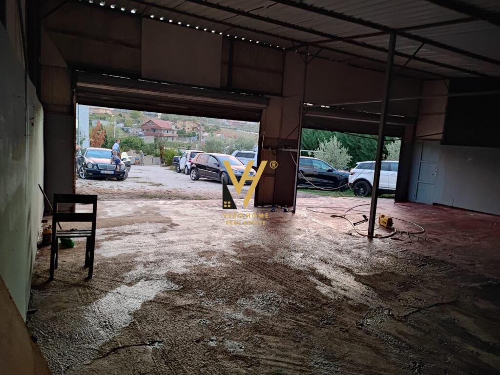 JEPET MAGAZINE 120 M2 ME QERA NE KOMBINAT 700 EURO