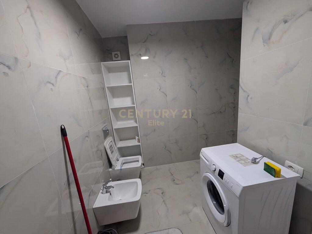 Apartment 1+1 with parking space for rent on Durres Street.