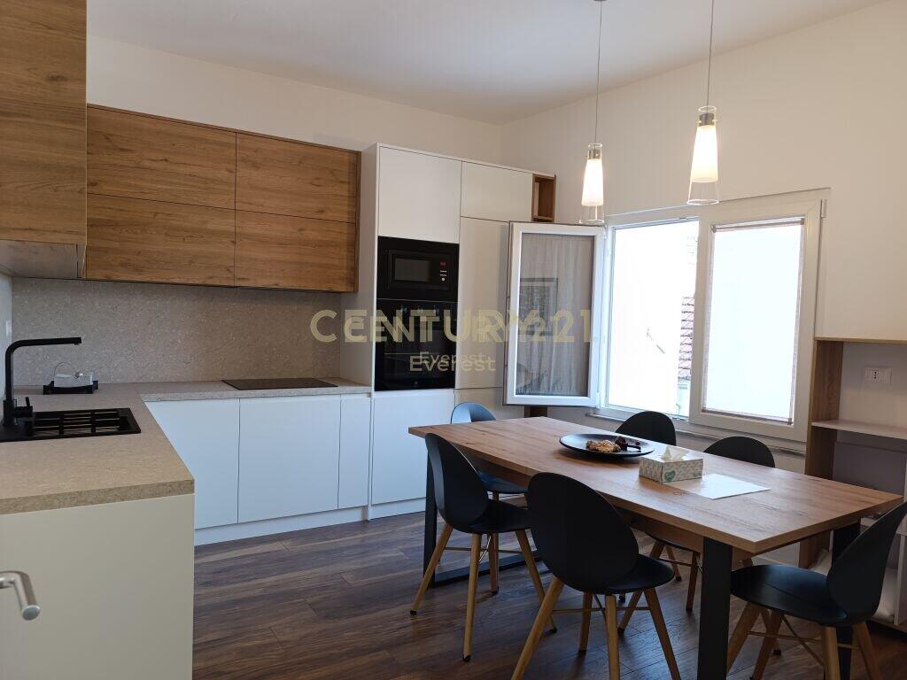 SELVIA, JAPIM ME QIRA APARTAMENT 2+1