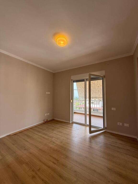 Appartamento 1+1 in vendita a Xhamllik presso la Residenza "Colombo 2".