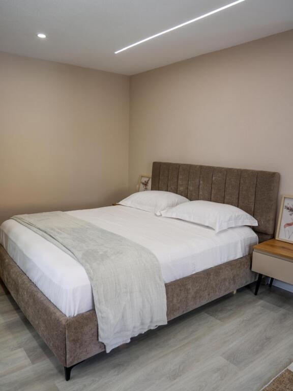 Apartment for rent 1+1+parking Center