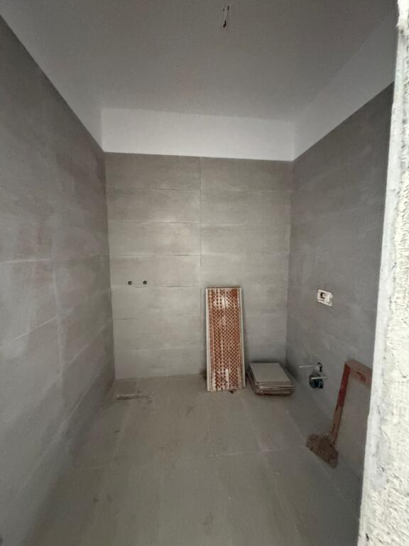 VENDESI APPARTAMENTO 2+1+2 VICINO A XIBRAKU Via Elbasanit