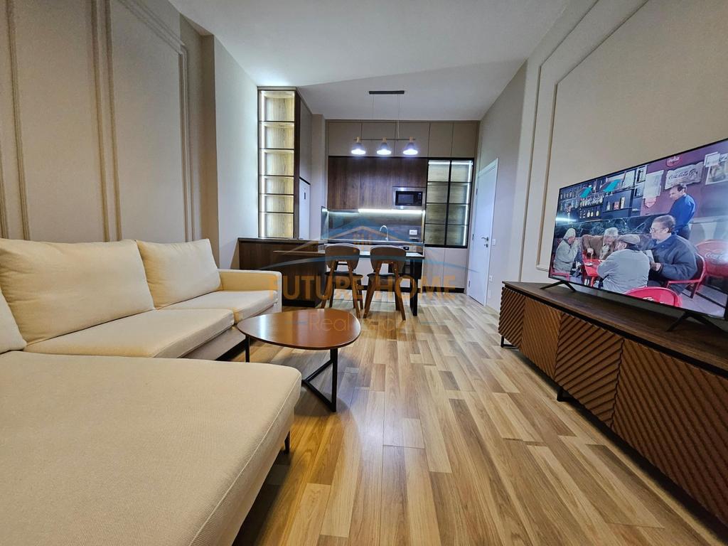 Qera, Apartament 1+1, prane Square 21, Tirane.