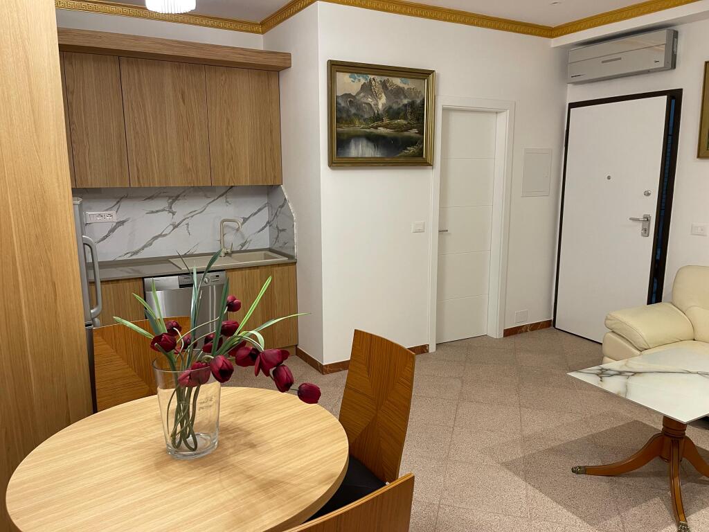 🌊 Apartment 1+1 for Rent – Kavaja Rock (near Adriatik 2)