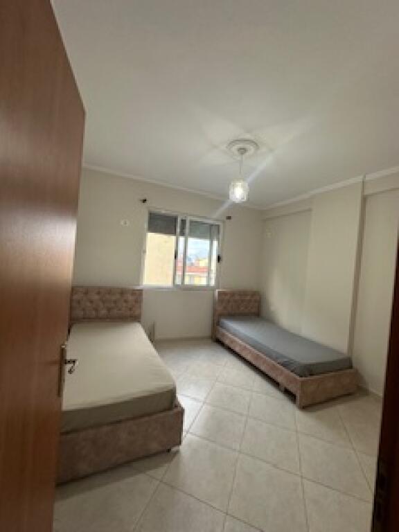 Affittasi 2+1 a Eleonora con 600€ in fase di arredamento