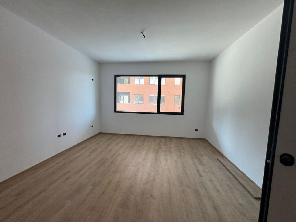 VENDESI APPARTAMENTO 2+1+2 VICINO A XIBRAKU Via Elbasanit