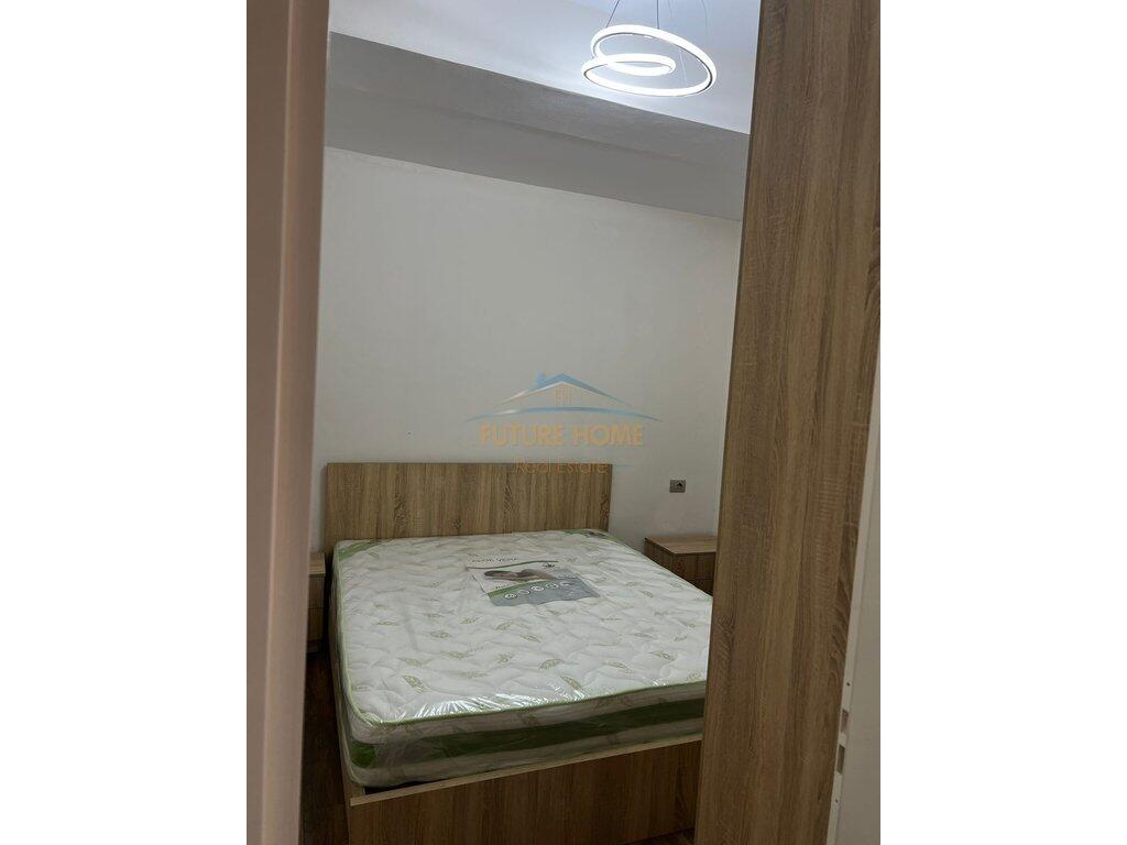 In vendita, Appartamento 1+1, Via Arkitekt Sinani, Xhamllik, Tirana.
