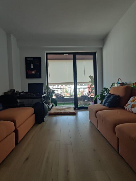 Jepet Me Qera Apartament 1+1+1 Ballkon