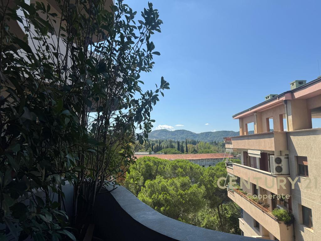 OFFICE FOR RENT IN LION PARK RESIDENCE 2,500 € /Month