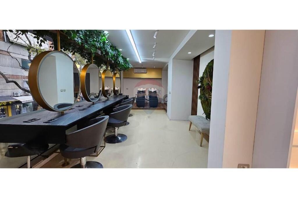 Commercial space for rent in Myslym Shyri!..