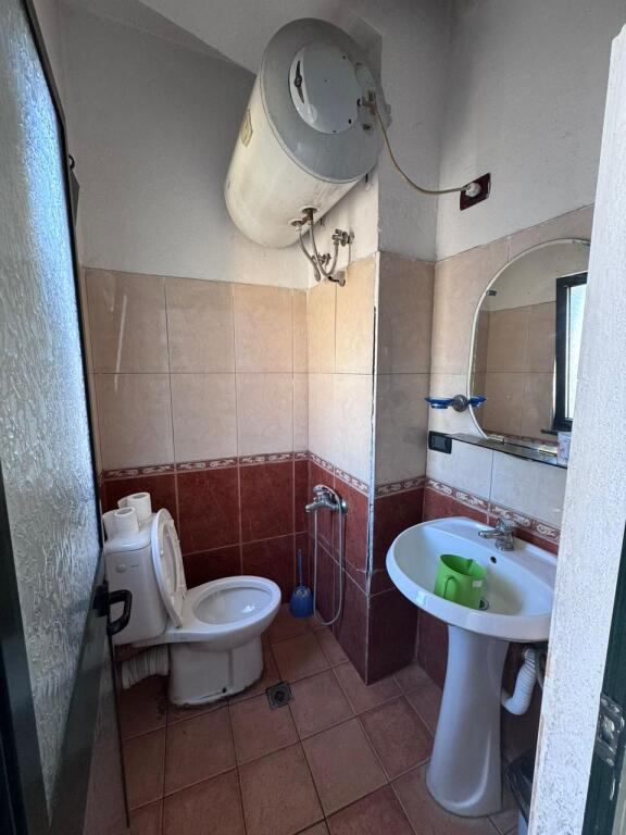 For rent the house 2+1 (Duplex), Located on street 4- Deshmoret 2 minutes from Partizani high school 400 thousand leke