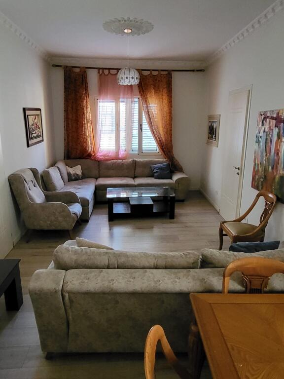 2+1, arredato, ingresso privato, myslym shyri, prezzo 650 euro