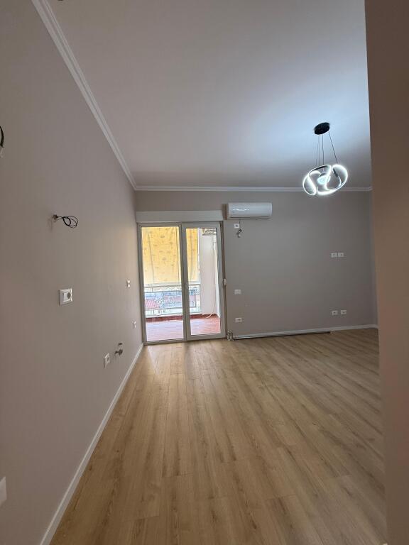 Appartamento 1+1 in vendita a Xhamllik presso la Residenza "Colombo 2".