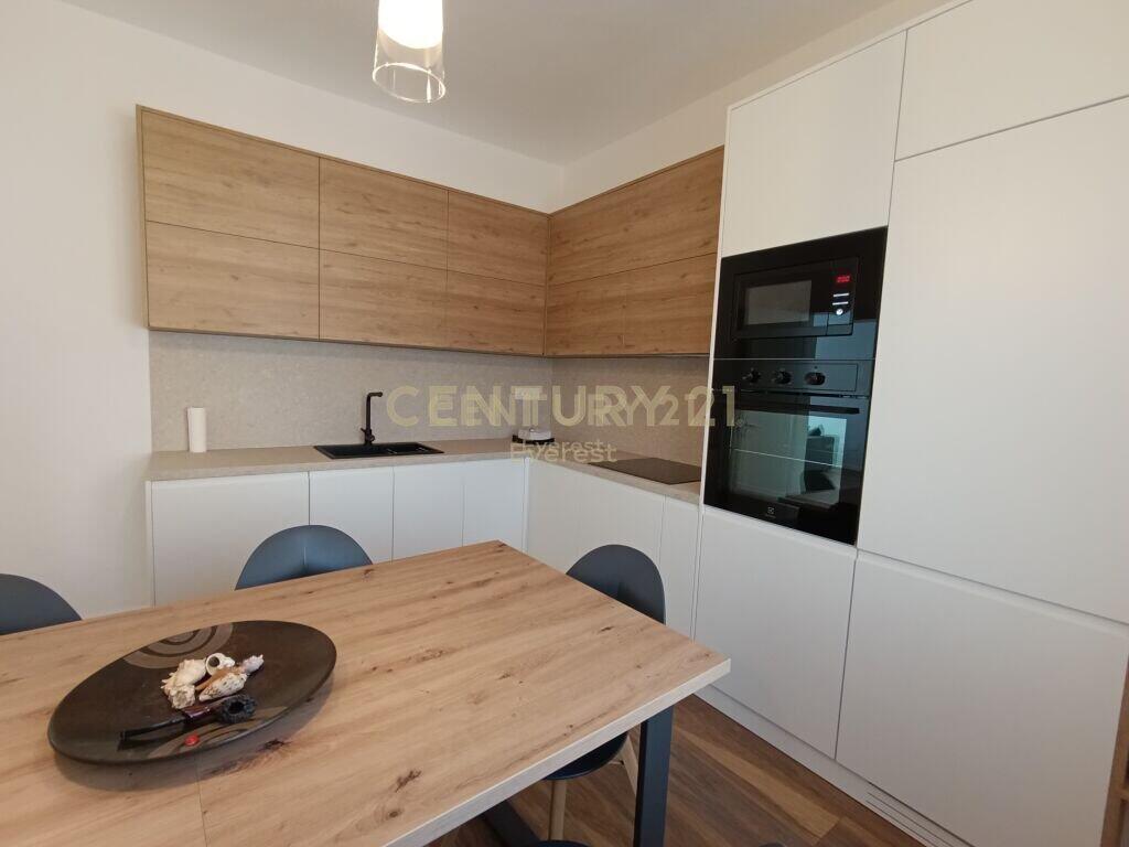 SELVIA, JAPIM ME QIRA APARTAMENT 2+1