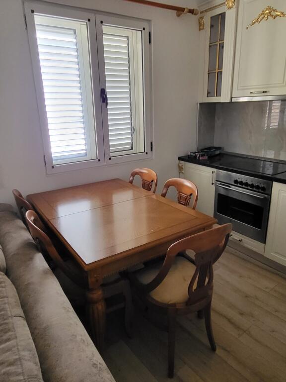 2+1, arredato, ingresso privato, myslym shyri, prezzo 650 euro