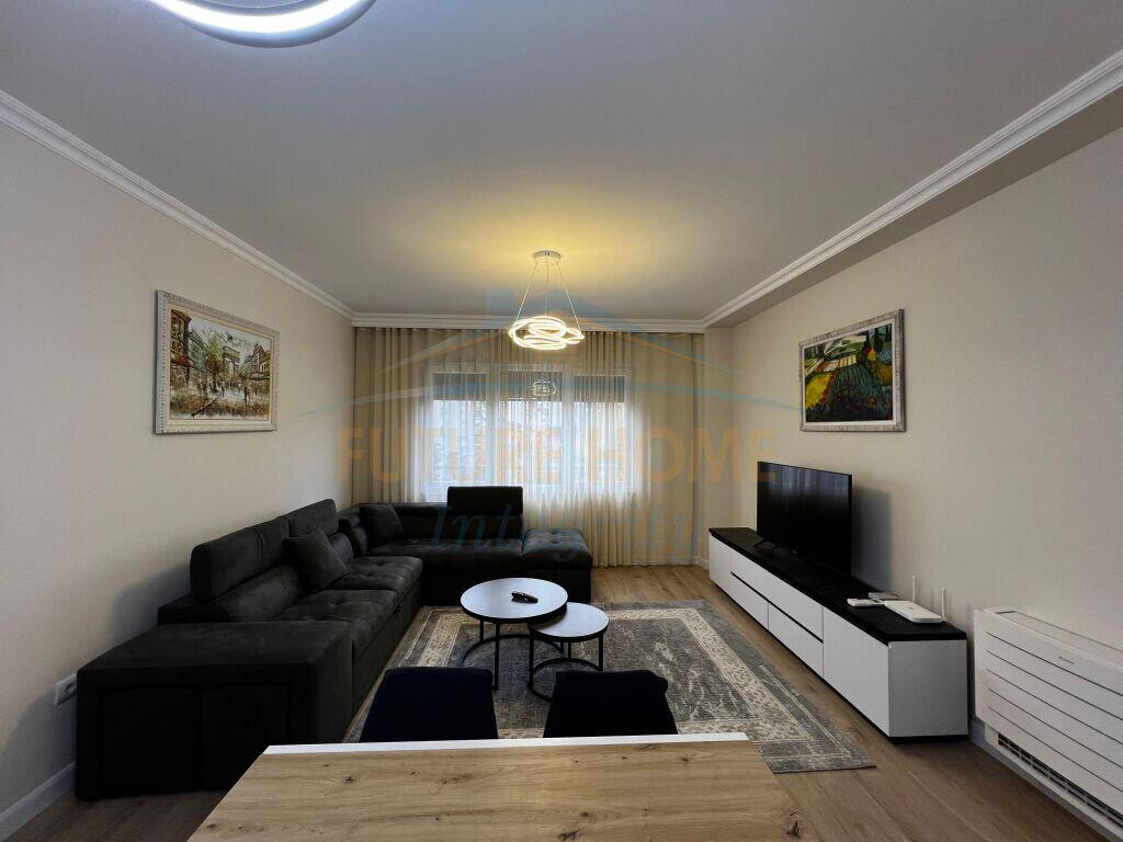 Qera, Apartament 2+1+3, Pazari i Ri, Tiranë.