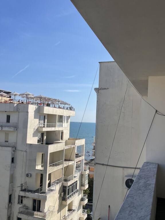 Affittasi a lungo termine 🏖️ super appartamento 1+1 con vista mare 🌊 presso Rrota Kuqe.