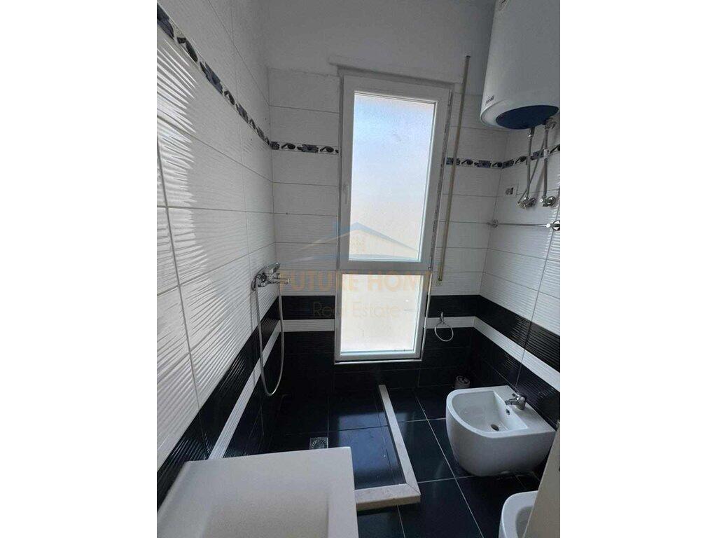 Shitet apartament 2+1+2 Ish Parku