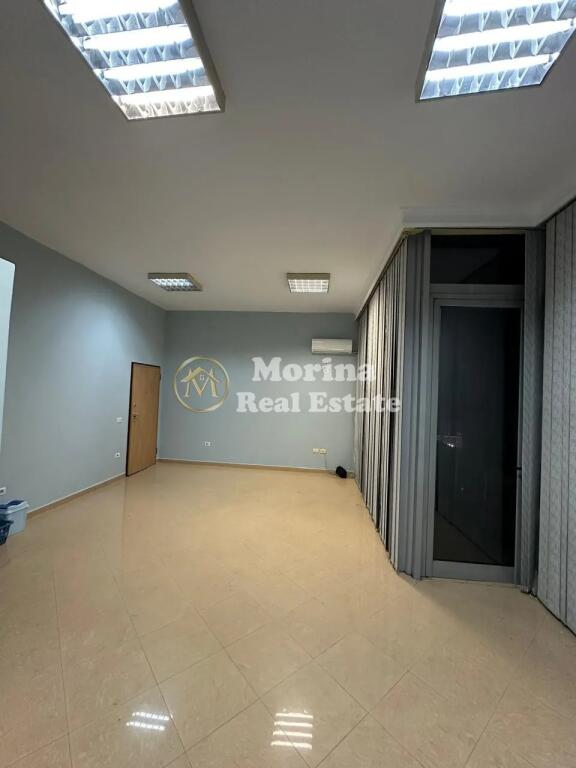 Business Premises for Rent, Myslym Shyri, 400 euro/month