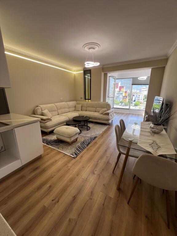 1+1 for rent New Boulevard