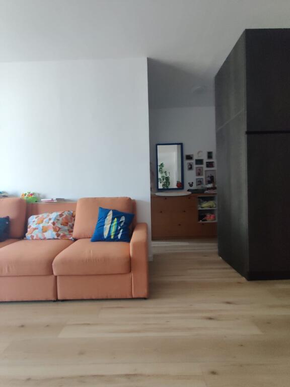 Jepet Me Qera Apartament 1+1+1 Ballkon