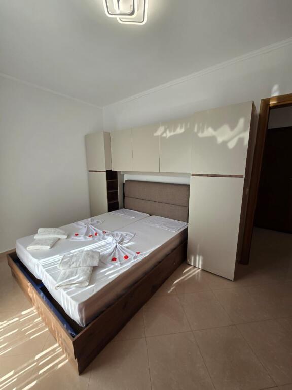 Appartamento 2+1+2 bagni a 5 Maji