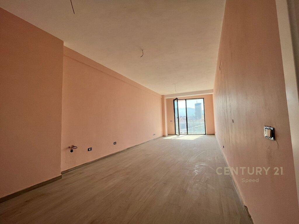 Apartment 3+1 for rent for offices on Mine Peza Street!!