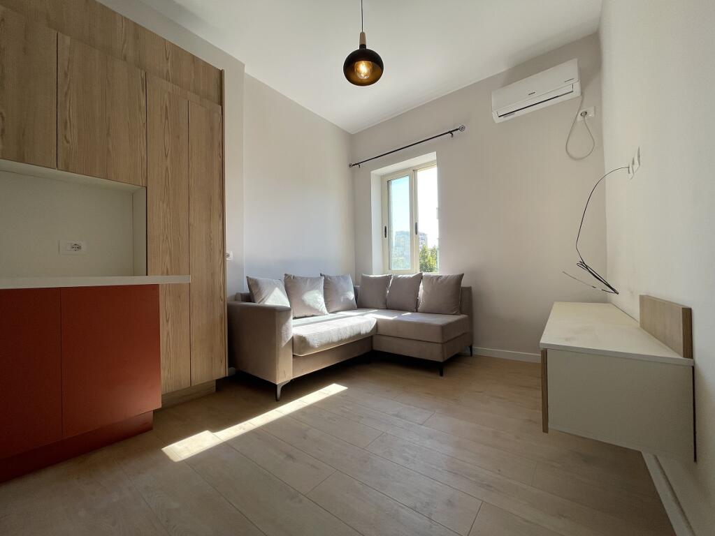 Jepet me QIRA apartament 1+1 tek Rruga e Durrësit (Ish Ambasada Jugosllave)