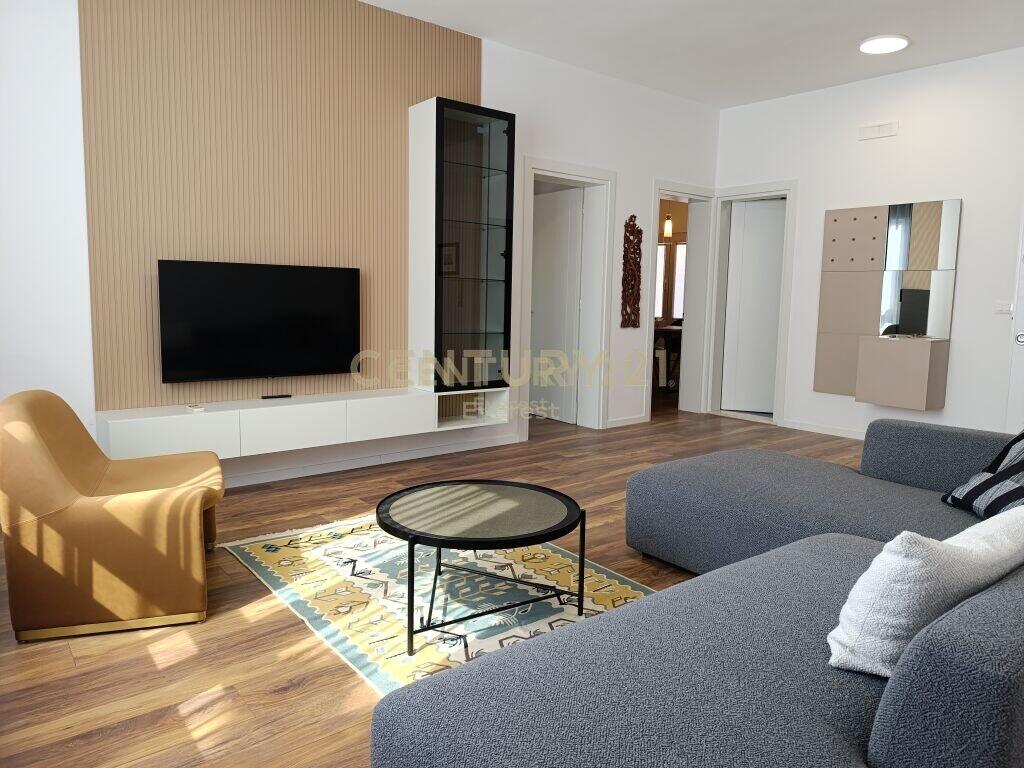 SELVIA, JAPIM ME QIRA APARTAMENT 2+1