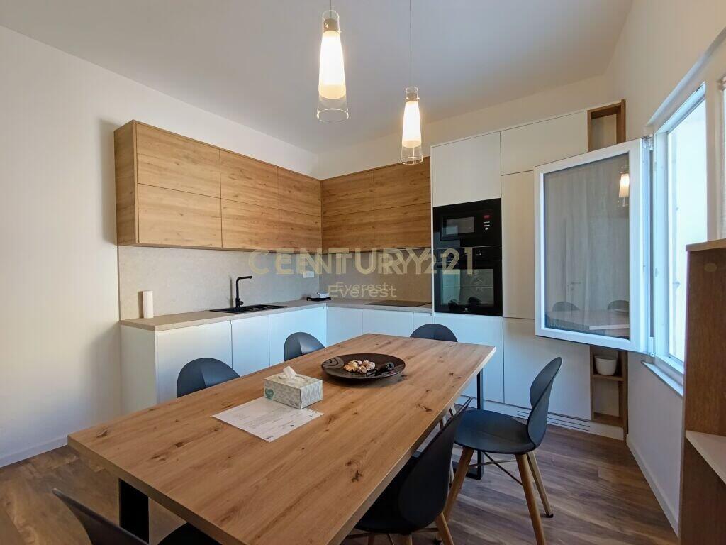 SELVIA, JAPIM ME QIRA APARTAMENT 2+1