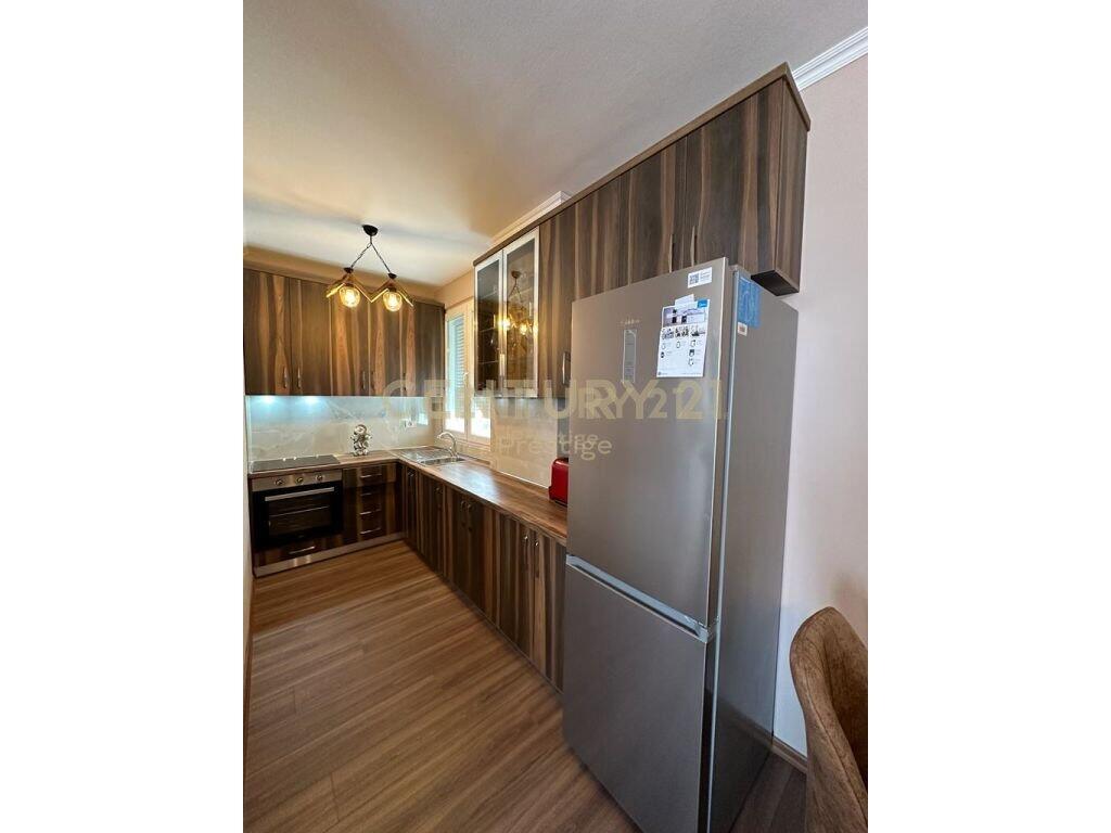 AFFITTASI APPARTAMENTO 2+1+2 IN AFFITTO, VILLE TEDESCHE, TIRANA!