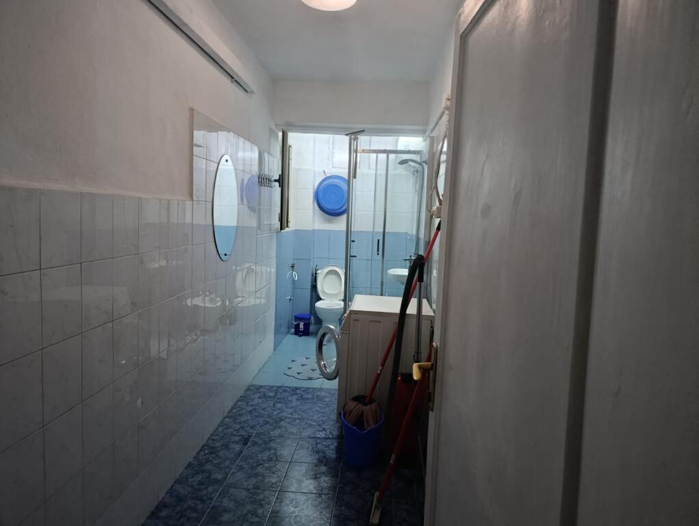 Il primo piano di una casa privata 2+1 in affitto a Fortuzi