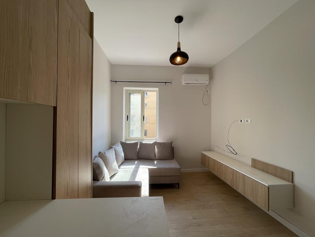 Jepet me QIRA apartament 1+1 tek Rruga e Durrësit (Ish Ambasada Jugosllave)
