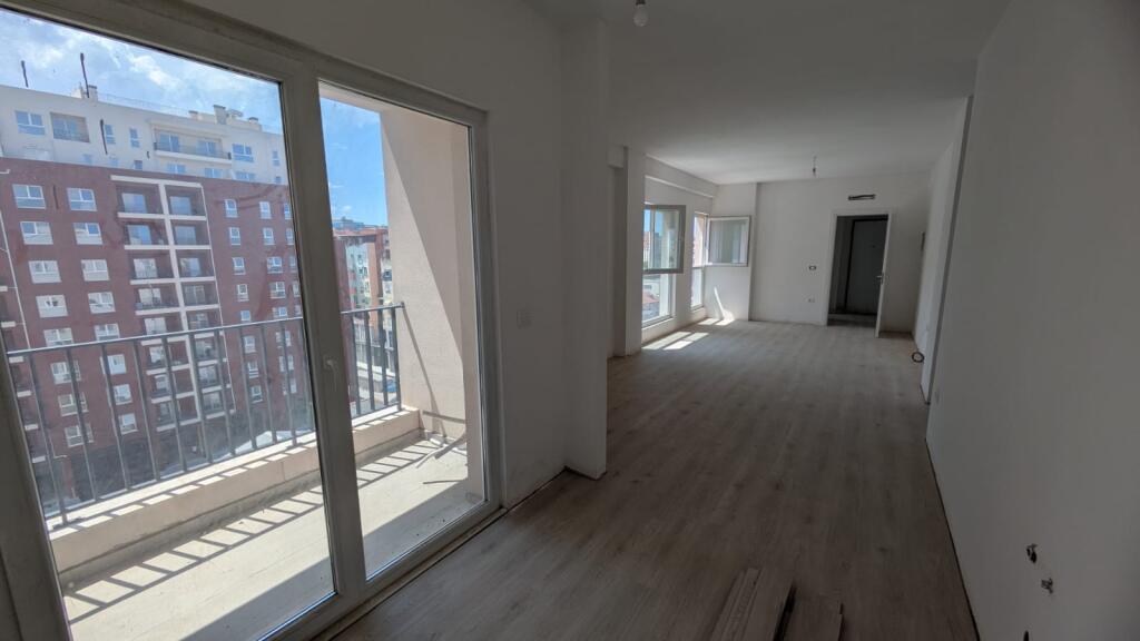 🚪Shitet Apartament 2+1 +2📍Rruga Dritan Hoxha Kompleksi Aura 💶 Çmimi: 188000 Euro