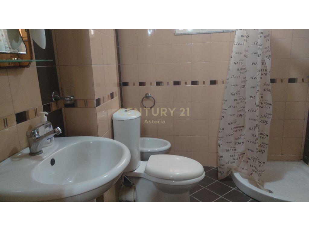 JEPET ME QIRA 1+1 APARTAMENT TE KOPSHTI BOTANIK, KODRA DIELLIT