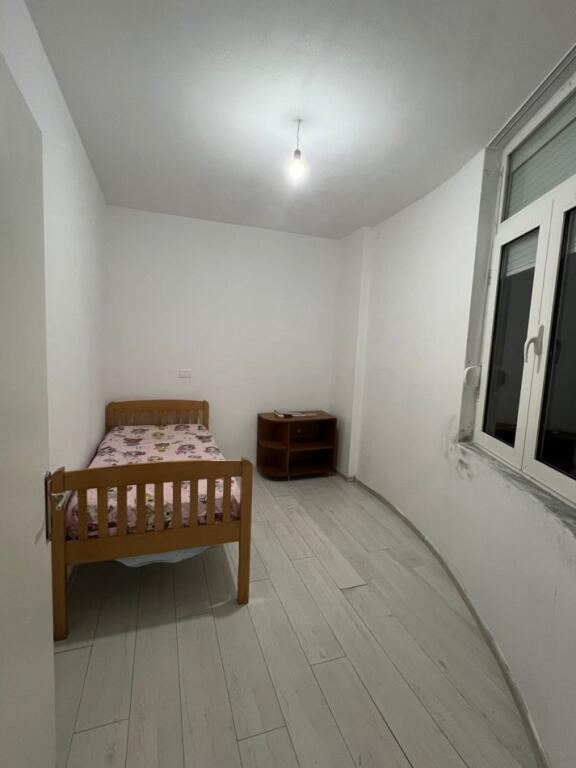 APARTAMENT ME QERA 2+1 FRESK 330 EURO