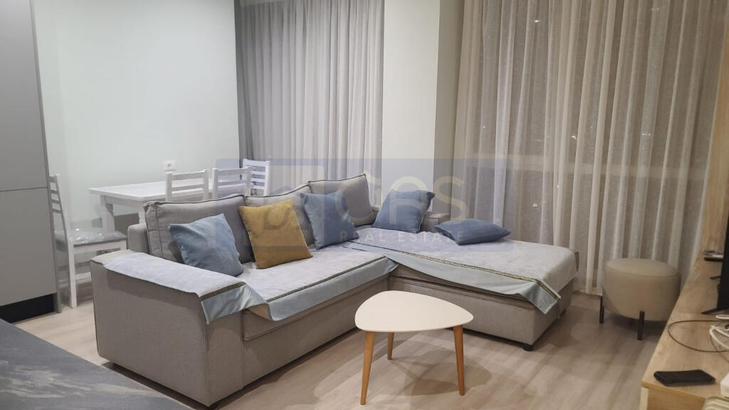 Jepet apartament me qera 1+1+Parkim tek rruga Riza Cerova ( rruga e Dibres)
