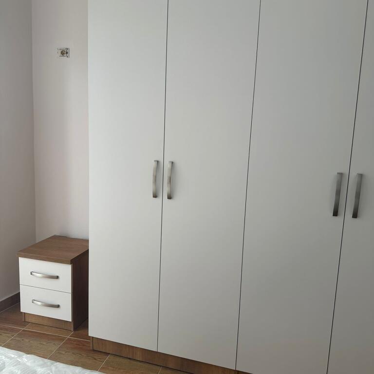 Apartament 3+1 me qira – Mbi Brryl, përballë Maternitetit të Ri