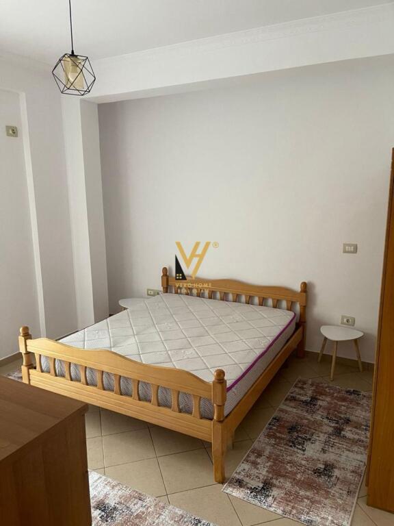 SI AFFITTA INGRESSO 2+1 UNA VILLA IN ASTIR 45.000 LEKE