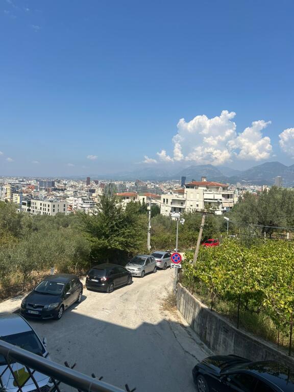 Affittasi appartamento 2+1+2 Via Peti Lago Asciutto