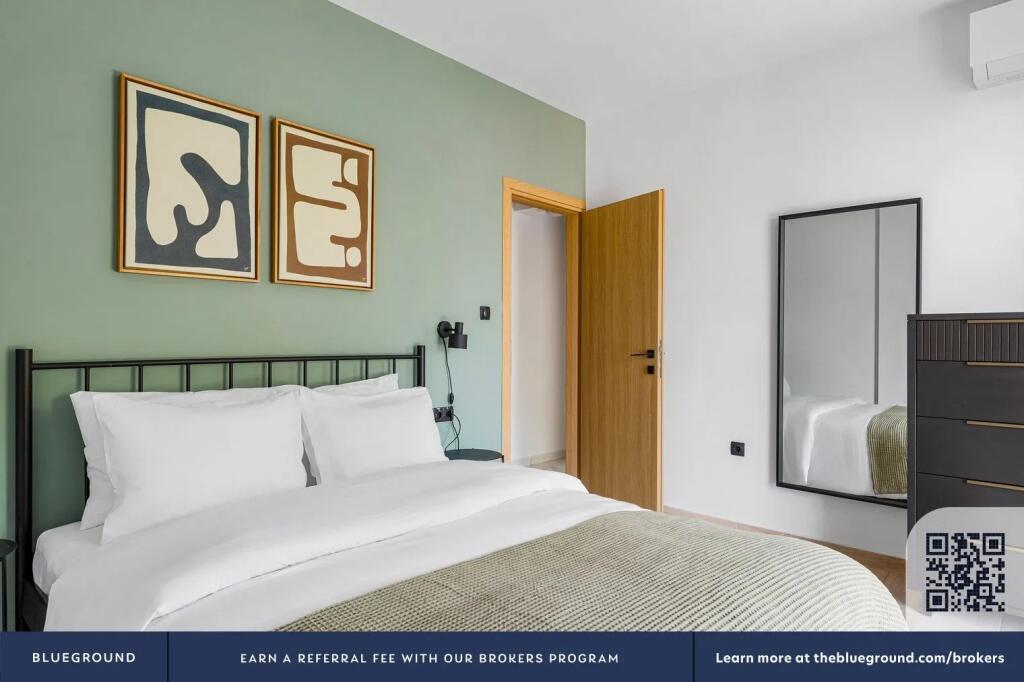 Appartamento in Affitto 3+1+2+Posto Auto presso il Lago Secco (ID B230125) Tirana