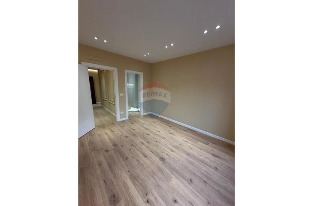 APPARTAMENTO 2+1+2 IN VENDITA KODRA E DIELLIT 1, ID: 530391021-69