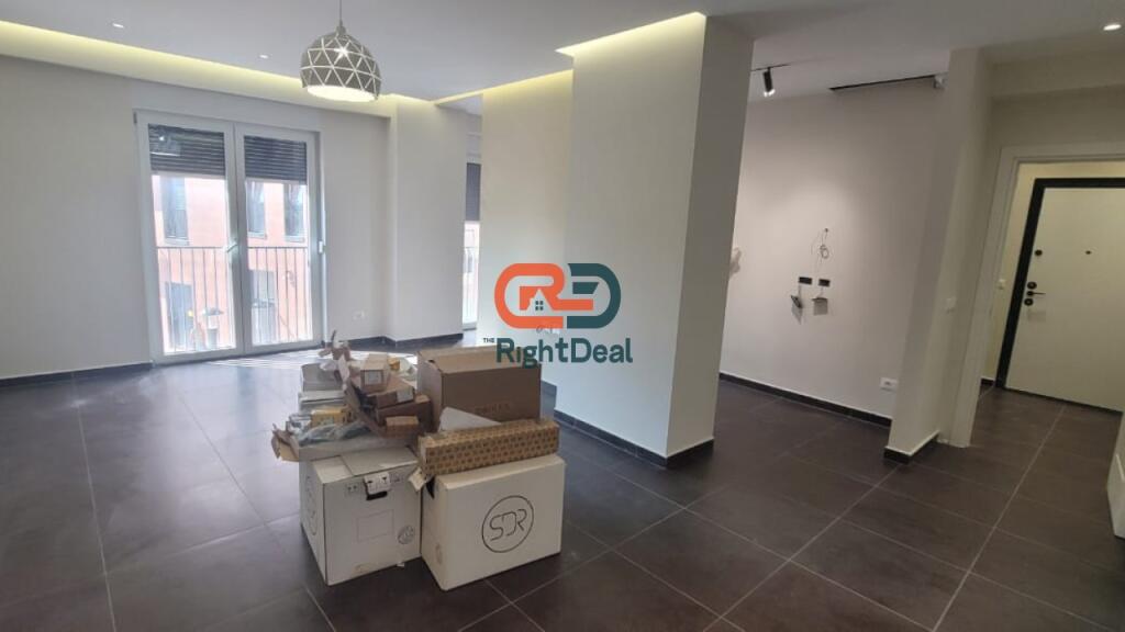 Presso la Residenza Orbital Apartments, Appartamento 2+1+2 in Vendita, Con Orientamento e Planimetria Perfetti!!