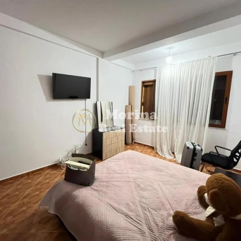 Villa privata su 2 piani in affitto, “Ali Demi” 1500Euro/Mese