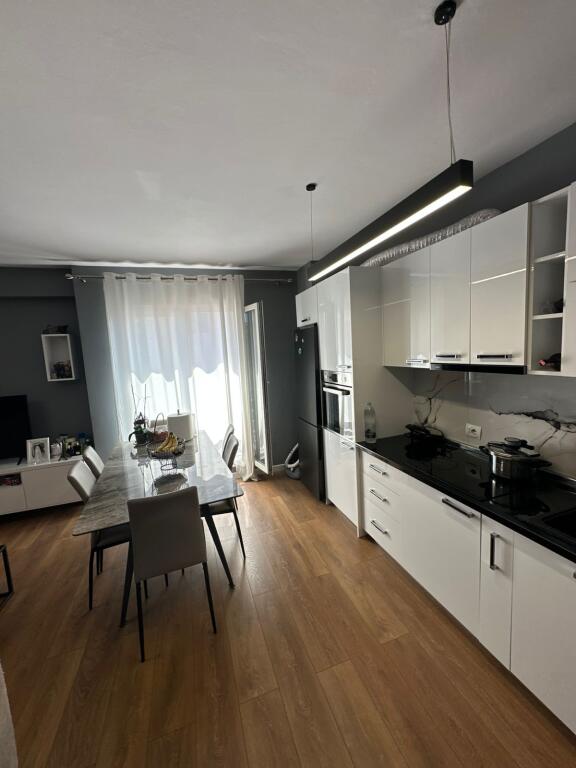 Appartamento in affitto 2+1 in Via Jordan Misja
