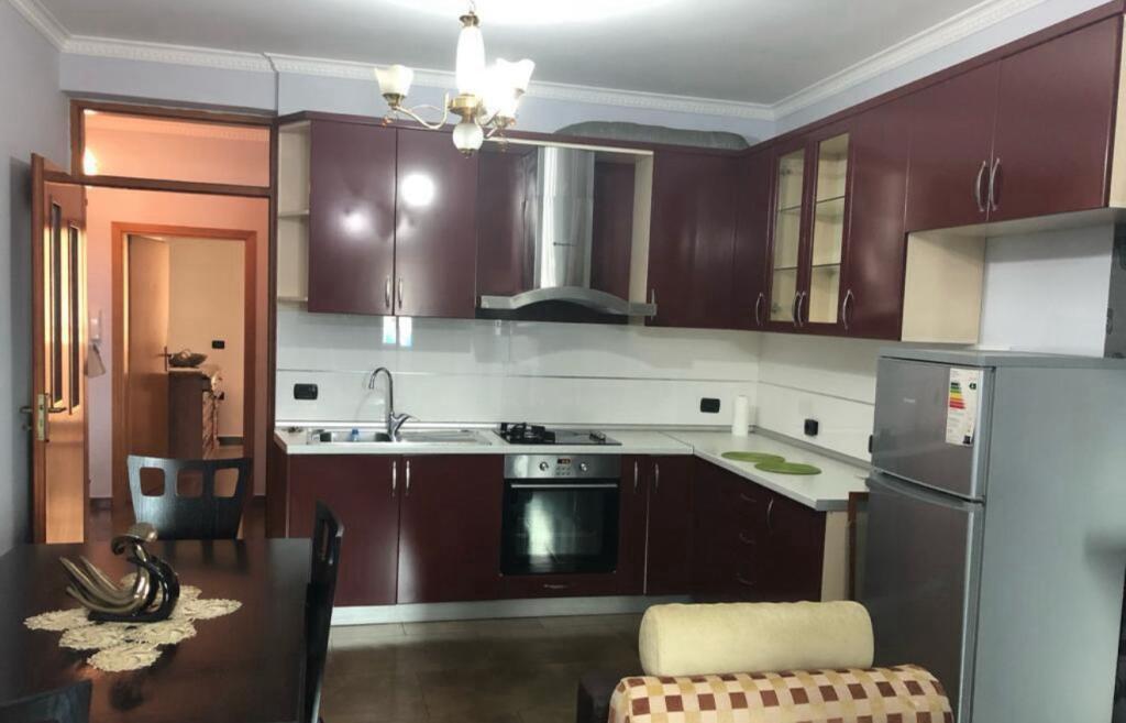 🏢 Apartament 2+1 me Qira 📍 Selvia – pranë Funeral Alba