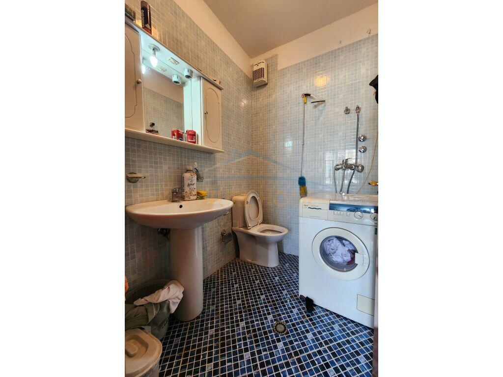 Rent, Apartment 2+1+2+ Parking Space, Zogu i Zi, Tirana