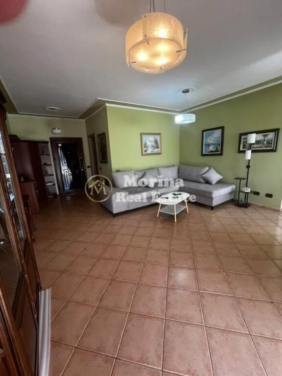 Affitto, Appartamento 2+1, Comune di Parigi, 650 Euro/Mese